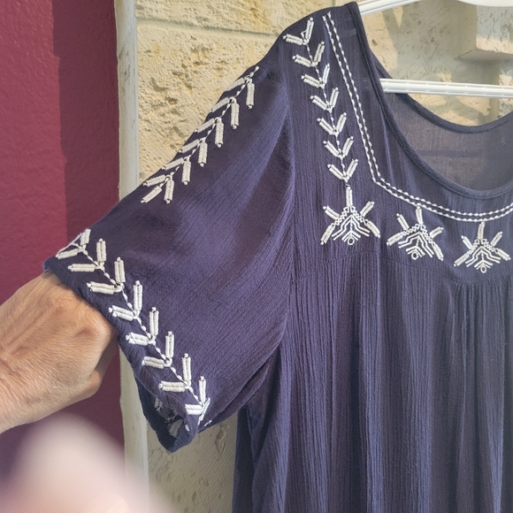 Lightweight Navy Blue Gauze Dress with white pretty stitch pattern - Picture 2 of 3